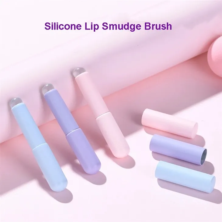 Nadogradite silikonsku četkicu za usne